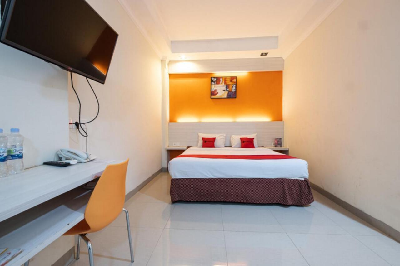 Reddoorz Plus @ Hotel Alden Макасар Екстериор снимка